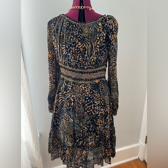 Bila Dress Size L Women’s.  Beautiful Animal
Print. - Picture 2 of 4